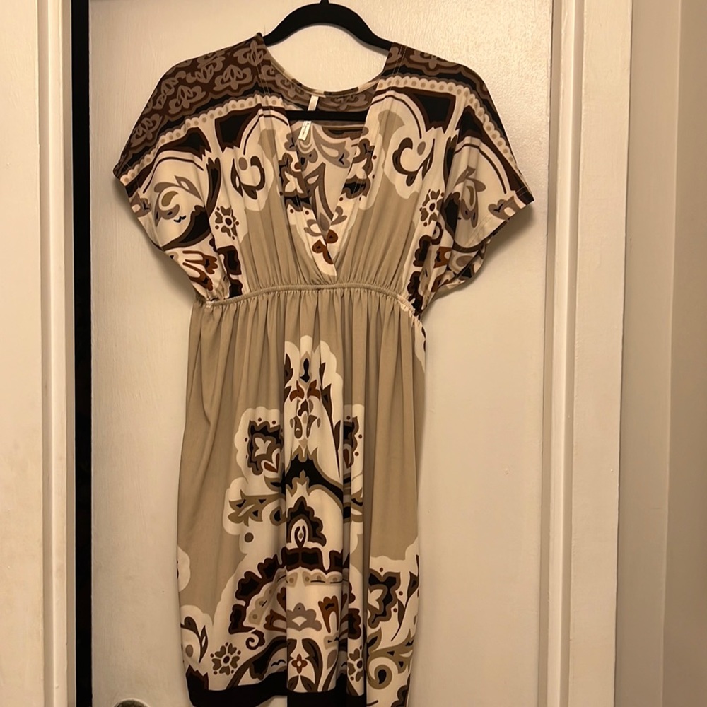 Short dress